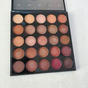 Morphe 25B eyeshadow palette